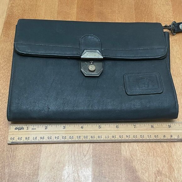 Vintage Chenson CS Oversized Black Clutch Wristlet Wallet Netal Clasp - Picture 11 of 12